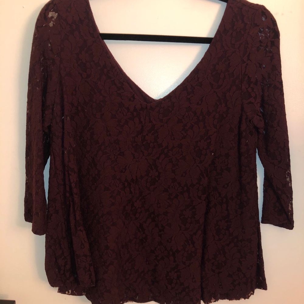 American Eagle 3/4 Sleeve Lace Top